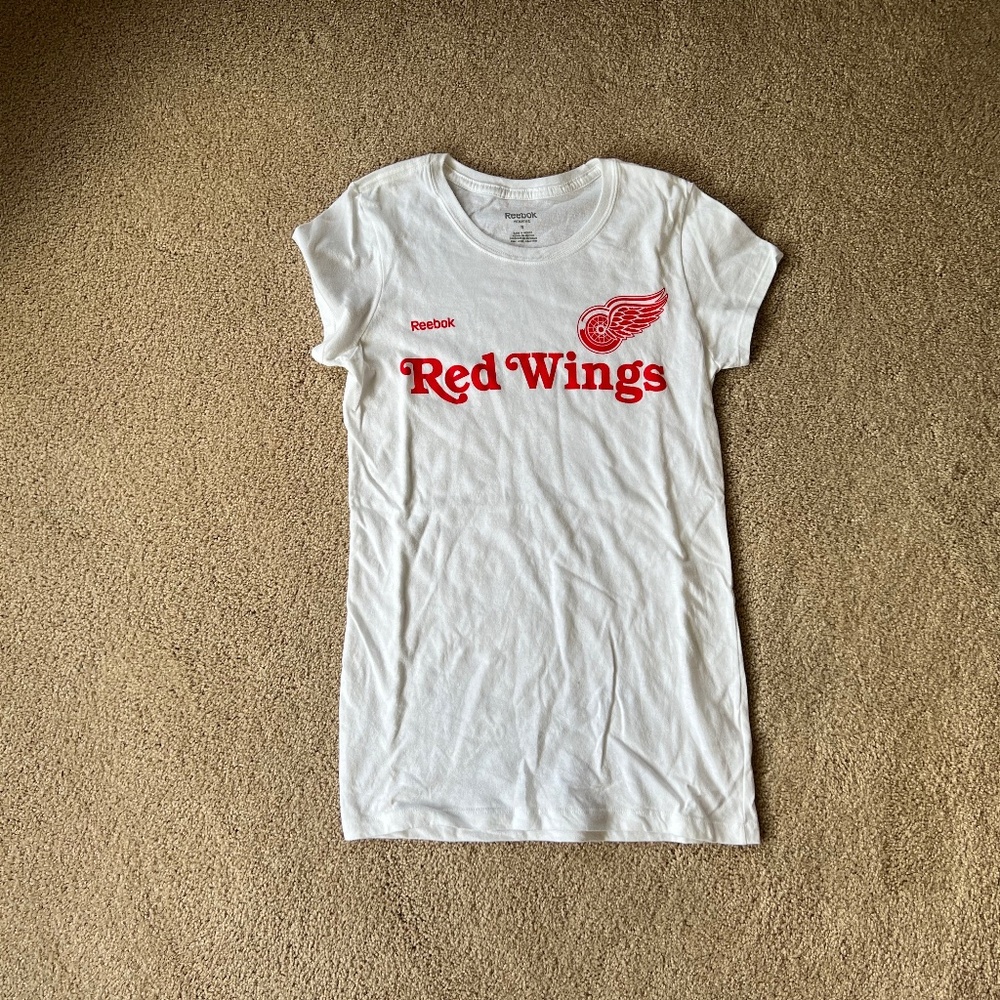 Reebok White NHL Red Wings T Shirt Size S